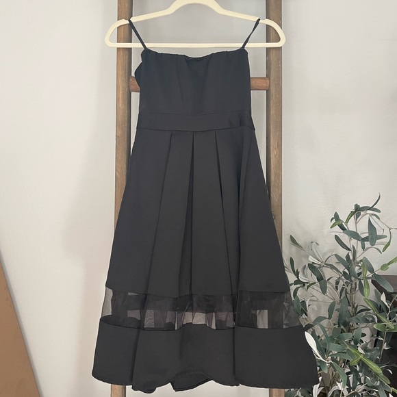 Express Strapless Organza Inset Midi Dress - Picture 8 of 8